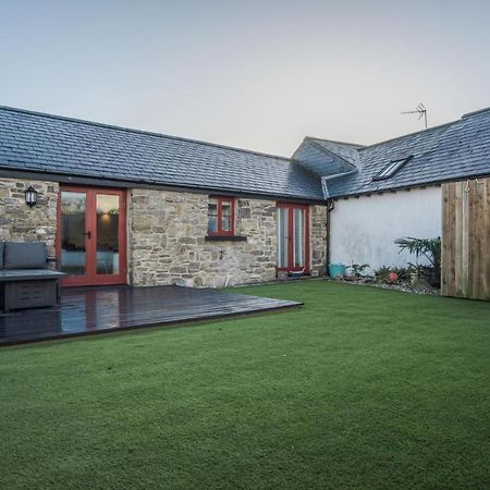 The Old Stables - 3 Bedroom Cottage - Angle Экстерьер фото